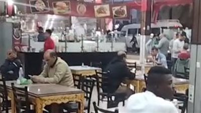 جماهير الأهلي تتوافد على المقاهي لمتابعة مباراة ميدياما الغاني بدوري أبطال إفريقيا |بث مباشر