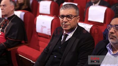 عمرو الليثي يهدي تكريمه بمهرجان المركز الكاثوليكي لوالده ووائل الدحدوح