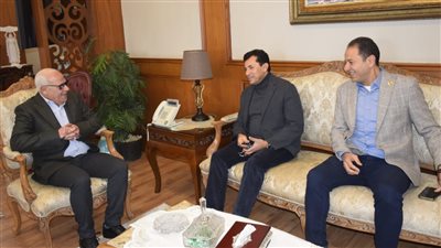 محافظ بورسعيد يستقبل وزير الرياضة لمتابعة الموقف التنفيذي لإنشاء ستاد النادي المصري| صور 