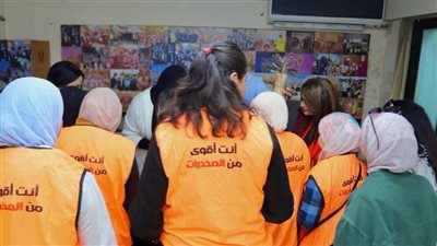 مكافحة الإدمان يدرب المتعافيات من تعاطي المخدرات على حرف تحتاجها سوق العمل| صور