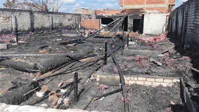 حريق هائل يلتهم مطعمًا في كفر الشيخ بخسائر 3 ملايين جنيه.. وصاحبه: المتهم كان عايز ياخد سيدة تحت تهديد السلاح