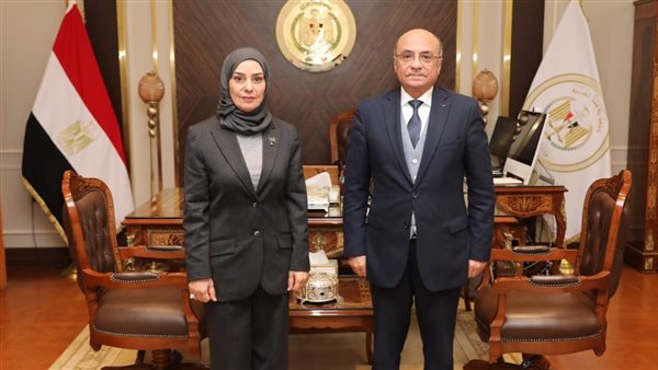 وزير العدل وسفيرة