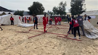 تسكين 139 عائلة في المرحلة الثانية من المخيم المصري بخان يونس| صور