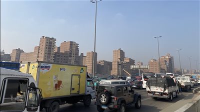 تكدس بالطريق الدائري.. تعرف على الحالة المرورية بالقاهرة والجيزة| صور