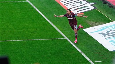 توهج كبير.. ماذا قدم محمود تريزيجيه مع طرابزون منذ وداع أمم إفريقيا؟