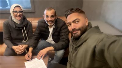 أيمن بهجت قمر عن تعاونه مع تامر حسني في فيلم ري ستارت: مورطني.. وفيلمه جاب مليار جنيه 