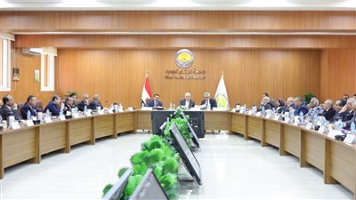 الموافقة على إنشاء كلية التربية بجامعة الأقصر.. وبدء الدراسة بكلية الدراسات العليا بسوهاج