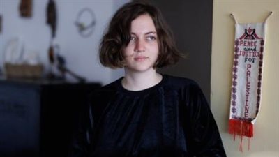 سجنت 20 يومًا.. من هي صوفيا أور التي رفضت الالتحاق بالجيش الإسرائيلي دعمًا لغزة؟