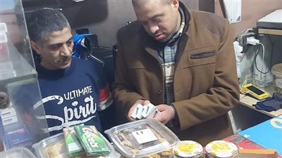 تحرير 71 محضرًا والتحفظ على 215 حالة إشغال وتحصيل 25 ألف جنيه غرامات في حملة بالعجمي غرب الإسكندرية 