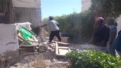 حملة مكبرة لإزالة التعديات شمال مدينة الغردقة| صور