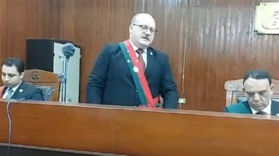 مرافعة نارية للنيابة العامة في واقعة إنهاء حياة صيدلانية طنطا وابنتيها على يد زوجها.. وانهيار المتهم: اعدموني عاوز أرتاح | بث مباشر