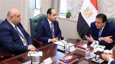 وزير الصحة يتابع مستجدات إعداد إحصائيات وخرائط للأمراض والأوبئة