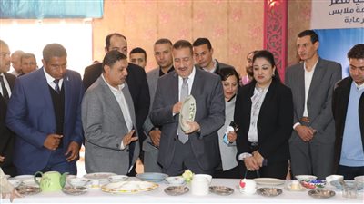 محافظ المنوفية يفتتح معرض دكان الفرحة لمساعدة الأسر الأولى بالرعاية 