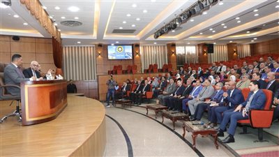 وزير التعليم يطمئن على تسكين الدفعة الأولى من مسابقة الـ30 ألف معلم بالدقهلية