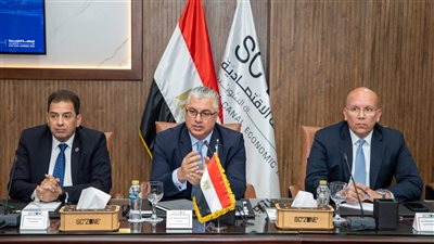 رئيس اقتصادية قناة السويس: نجحنا في جذب 102 مشروع للمنطقة خلال 19 شهرا