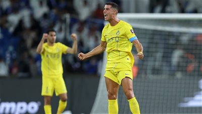 كسر أنف واعتداء على الحكم.. 8 عقوبات لـ رونالدو خلال مسيرته الكروية