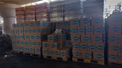 ضبط 6 آلاف زجاجة مياه معدنية و80 شيكارة ملح طعام مجهولة المصدر بالبحيرة