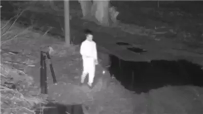 عرفها عبر الإنترنت.. القبض على إنجليزي حاول عبور الحدود ليقابل حبيبته الروسية