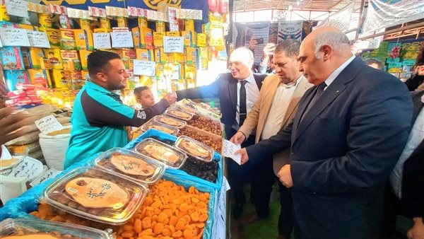 افتتاح معرضين أهلا