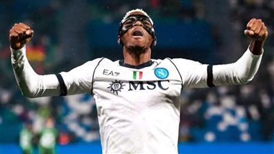 ليلة تألق أوسيمين.. نابولي يضرب ساسولو بسداسية في الدوري الإيطالي 