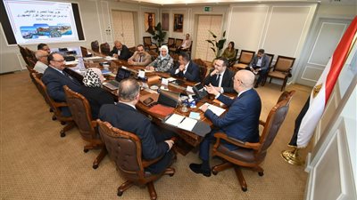 وزير الإسكان يكلف بـ إعداد تقارير متابعة لأراضي الساحل الشمالي وفقا للتعاقدات