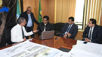 محافظ الفيوم يتابع التصميمات النهائية لإنشاء سوق دمو المطور كأول سوق ذكي لتجارة وتداول الماشية