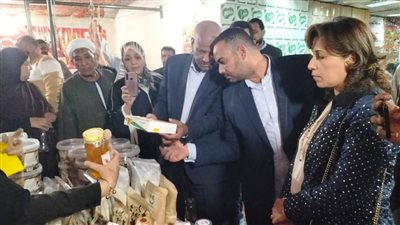 محافظ أسوان: ضخ 3 آلاف طن سكر بالأسواق واستكمال افتتاح معارض أهلًا رمضان