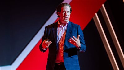 المصوّر البريطاني مارك إدواردز: التصوير أداة إبداعيّة لاستكشاف القدرات الكامنة 