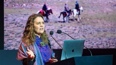 المصورة الأمريكية بيث والد: استخدمت كاميرتي لرفع الوعي بأهمية الغابات والمحميات الطبيعية