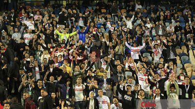 طارق السيد: جماهير الزمالك يشعرون بالقلق قبل بداية الدوري.. ومازال مبكرًا الحكم على جون ادوارد 