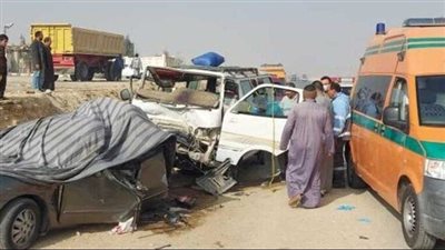 إصابة 9 أشخاص في حادث تصادم سيارتين بـ صحراوي البحيرة