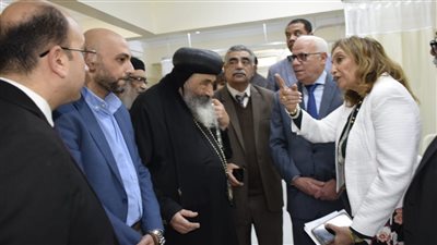 محافظ ومطران بورسعيد يفتتحان وحدة الغسيل الكلوي والعناية المركزة بمستشفى العائلة