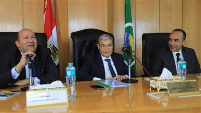 محافظ المنيا: فوز المحافظة بـ 4 جوائز بمبادرة المشروعات الذكية خلال العام الماضي حافزا لحصد المزيد هذا العام