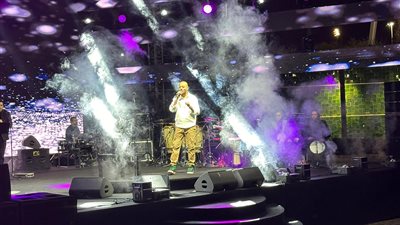 تامر عاشور ونداء شرارة يتألقان في حفل حديقة الشهيد بالكويت | صور