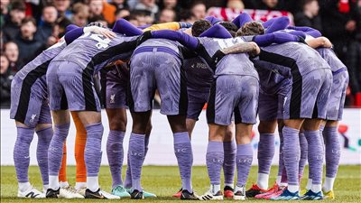 ليفربول يحقق فوزا صعبا على نوتنجهام فورست في بريميرليج