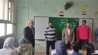 مدير تعليم القاهرة يتفقد سير عملية امتحانات شهر فبراير.. ويوجه بعمل برامج مكثفة للقراءة والكتابة