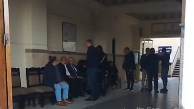 علاء وجمال مبارك يصلان مسجد الصديق لأداء صلاة الجنازة على خالهم اللواء منير ثابت |بث مباشر