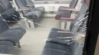 يتم إحالتهم للنيابة فورًا.. السكة الحديد تحذر مرتكبي جرائم رشق القطارات بالحجارة