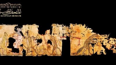 المتحف المصري بالتحرير يعرض بردية ساخرة تصور فأرة جالسة على كرسي العرش | صور 