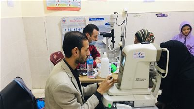 الكشف على 1314 مواطنًا.. ختام أعمال قوافل أمراض العيون بالبحر الأحمر| صور