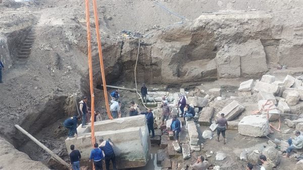 حفائر بمنطقة مستشفى