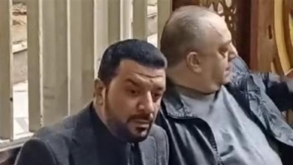 مصطفى كامل يستقبل