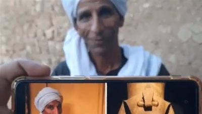 عم كامل حارس مقبرة تل العمارنة: في شبه بيني وبين الملك إخناتون ودا وراثة | بث مباشر 