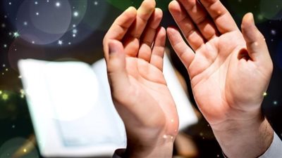 40 دعاء الرزق بالعمل.. اللهم اغمرني في خيرك الواسع