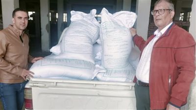 ضبط 1.5 طن سكر بمركز تعبئة مواد غذائية في البحيرة لتجميعها بشكل غير قانوني 