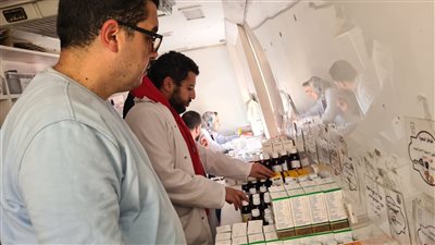 الكشف والعلاج مجانا.. فحص 872 مواطنا خلال قافلة طبية بقرية عبد السلام عارف بالبحيرة