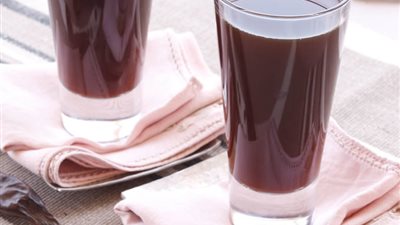 طريقة عمل الخروب فاطمة ابو حاتي.. مشروب مفيد لمرضى السكر والكوليسترول