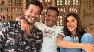 مسلسل كامل العدد +1 الحلقة 2.. دينا الشربيني في ورطة بسبب نسيانها عيد ميلاد شريف سلامة