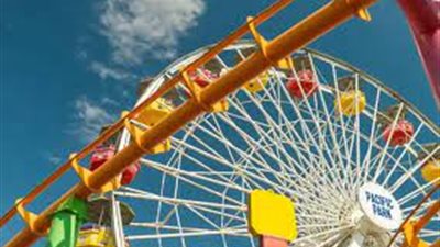 مصرع شقيقتين سقطتا من لعبة في الملاهي بالسعودية 