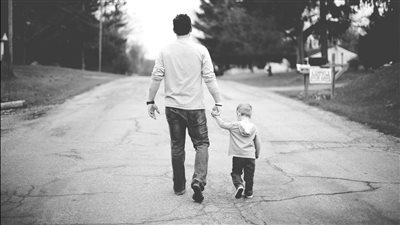 إلزام نجم النادي الأهلي السابق بدفع 96 ألف جنيه مصروفات لأطفاله